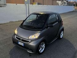 Usata 2013 Smart ForTwo Coupé Pure Due volumi | 5200 € (Buon prezzo)
