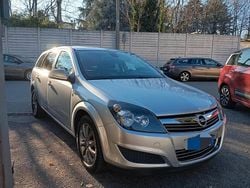 Argento Usata 2010 Opel Astra Enjoy Station wagon | 3000 € (Ottimo prezzo)