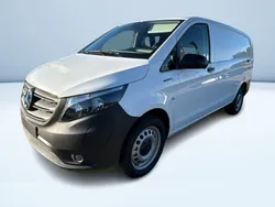 Bianco Nuova 2024 Mercedes e-Vito Monovolume | 54.250 €