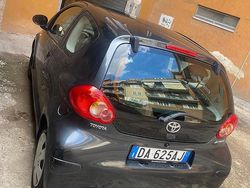 Grigio Usata 2009 Toyota Yaris | 2100 €