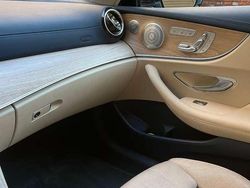 Blu/azzurro Usata 2019 Mercedes E220 Cabrio | 36.000 € (Buon prezzo)