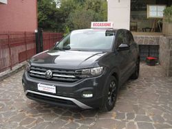 Grigio maestro Usata 2020 VW T-Cross Style SUV | 17.900 € (Cara)