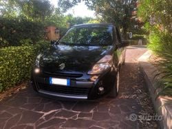 Nero Usata 2009 Renault Clio III Due volumi | 2300 € (Buon prezzo)