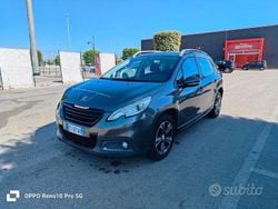 Grigio Usata 2013 Peugeot 2008 S SUV | 8000 € (Buon prezzo)