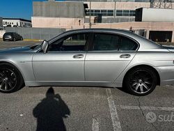 Grigio Usata 2003 BMW 735 Tre volumi | 6500 €