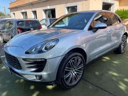Argento(met.) Usata 2014 Porsche Macan SUV | 31.900 € (Cara)