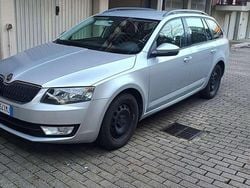 Usata 2014 Skoda Octavia Executive Station wagon | 6900 € (Buon prezzo)