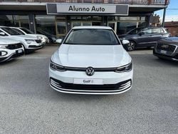 Bianco Usata 2022 VW Golf Life Tre volumi | 21.400 € (Ottimo prezzo)