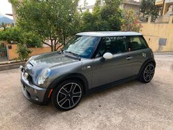 Grigio Usata 2003 Mini Cooper S Due volumi | 8000 € (Buon prezzo)