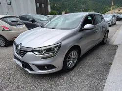 Argento Usata 2017 Renault Mégane IV Intens Tre volumi | 11.500 € (Buon prezzo)