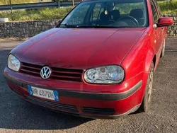 Usata 2002 VW Golf IV Due volumi | 1700 € (Buon prezzo)