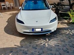 Bianco Usata 2024 Tesla Model 3 Tre volumi | 32.000 €