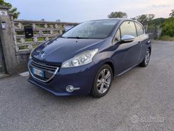 Blu Usata 2013 Peugeot 208 Allure Due volumi | 3600 € (Super prezzo)