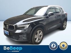 Nero metallizzato Usata 2023 Volvo XC40 Core SUV | 27.400 € (Buon prezzo)