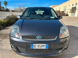Grigio Usata 2008 Ford Fiesta Due volumi | 3600 € (Cara)