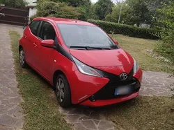 Usata 2016 Toyota Aygo Due volumi | 8600 € (Buon prezzo)