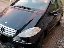Nero Usata 2005 Mercedes A200 Tre volumi | 1500 € (Ottimo prezzo)