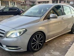 Argento Usata 2014 Mercedes B180 Premium Monovolume | 7500 € (Buon prezzo)