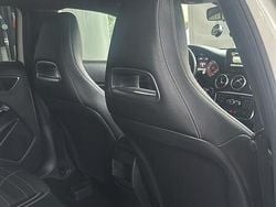 Bianco Usata 2015 Mercedes A180 Tre volumi | 11.500 € (Buon prezzo)