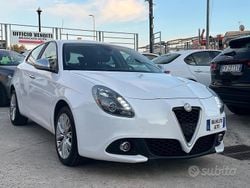 Bianco Usata 2018 Alfa Romeo Giulietta Super Tre volumi | 12.400 € (Buon prezzo)