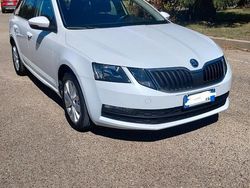 Bianco Usata 2018 Skoda Octavia G-TEC Executive Station wagon | 8900 € (Ottimo prezzo)