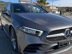 Grigio Usata 2022 Mercedes A180 Tre volumi | 30.500 € (Cara)