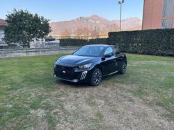 Nero Nuova 2025 Peugeot e-208 Style Due volumi | 29.900 € (Cara)