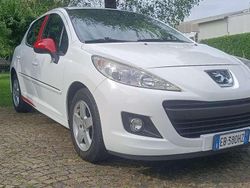 Usata 2011 Peugeot 207 Tre volumi | 3500 € (Buon prezzo)