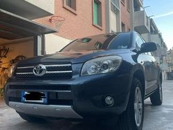 Grigio Usata 2008 Toyota RAV4 SUV | 5500 € (Buon prezzo)