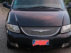 Nero Usata 2002 Chrysler Voyager Monovolume | 3500 € (Molto cara)