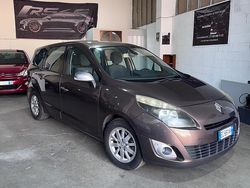 Marrone Usata 2010 Renault Scénic III Dynamique Monovolume | 4250 € (Buon prezzo)