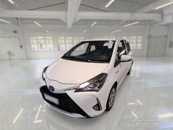 Bianco Usata 2020 Toyota Yaris Hybrid Business Edition Tre volumi | 12.900 € (Buon prezzo)