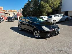 Nero Usata 2012 Alfa Romeo Giulietta Tre volumi | 8500 € (Cara)