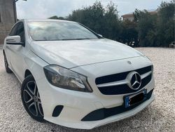 Usata 2017 Mercedes A160 Tre volumi | 10.000 € (Buon prezzo)