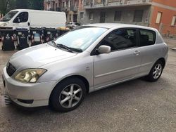 Argento Usata 2002 Toyota Corolla Due volumi | 2500 € (Buon prezzo)