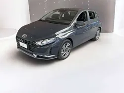 Grigio scuro Nuova 2024 Hyundai i20 Tre volumi | 18.400 € (Buon prezzo)