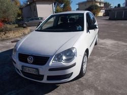 Bianco Usata 2006 VW Polo Trendline Tre volumi | 2500 € (Buon prezzo)