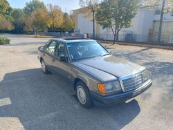 Usata 1985 Mercedes E200 Tre volumi | 7000 €