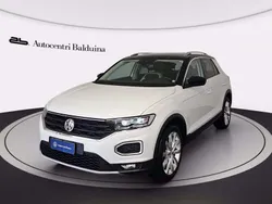 Bianco/tetto nero Usata 2019 VW T-Roc Advance SUV | 20.900 € (Buon prezzo)