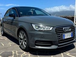 Grigio Usata 2016 Audi A1 Sportback Ambiente Due volumi | 13.500 € (Molto cara)