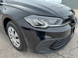 Nero Usata 2022 VW Polo Life Due volumi | 14.900 € (Buon prezzo)