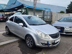 Grigio Usata 2009 Opel Corsa Enjoy Tre volumi | 1900 € (Ottimo prezzo)