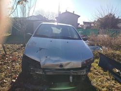 Grigio Usata 2002 Fiat Punto Tre volumi | 400 € (Super prezzo)