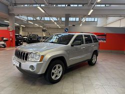 Arancione Usata 2005 Jeep Grand Cherokee Limited SUV | 3600 € (Cara)