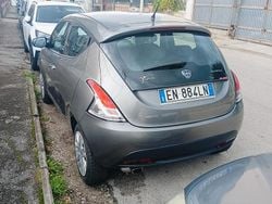 Grigio Usata 2012 Lancia Ypsilon Gold Due volumi | 3999 € (Ottimo prezzo)