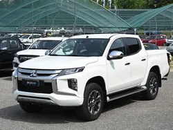 Bianco Usata 2020 Mitsubishi L200 Intense Pick-up | 28.900 € (Buon prezzo)