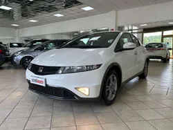 Bianco Usata 2010 Honda Civic Elegance Tre volumi | 7200 € (Molto cara)