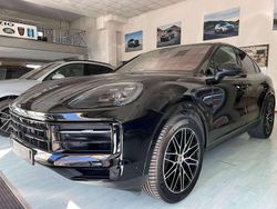 Nero Usata 2024 Porsche Cayenne SUV | 122.900 € (Molto cara)