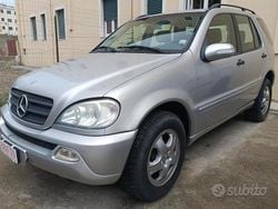 Argento Usata 2001 Mercedes ML320 SUV | 5800 € (Buon prezzo)