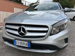 Grigio Usata 2015 Mercedes GLA180 Executive SUV | 12.990 € (Buon prezzo)